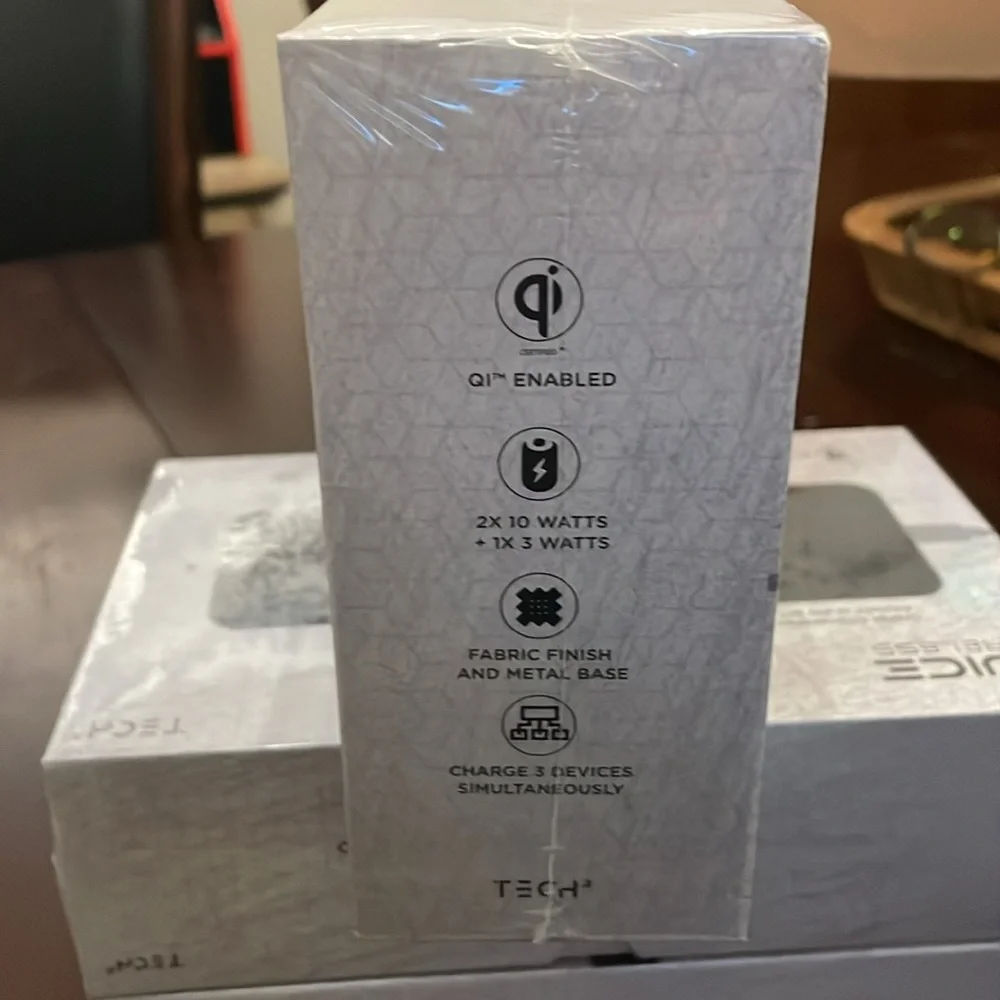 Tech2 Nano 3 in 1 Wireless Charger